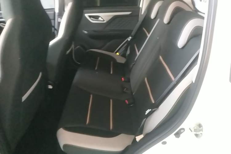 Used JAC Yiwei E10X 2024 Charming Edition 301km Lite Left Rear Seat