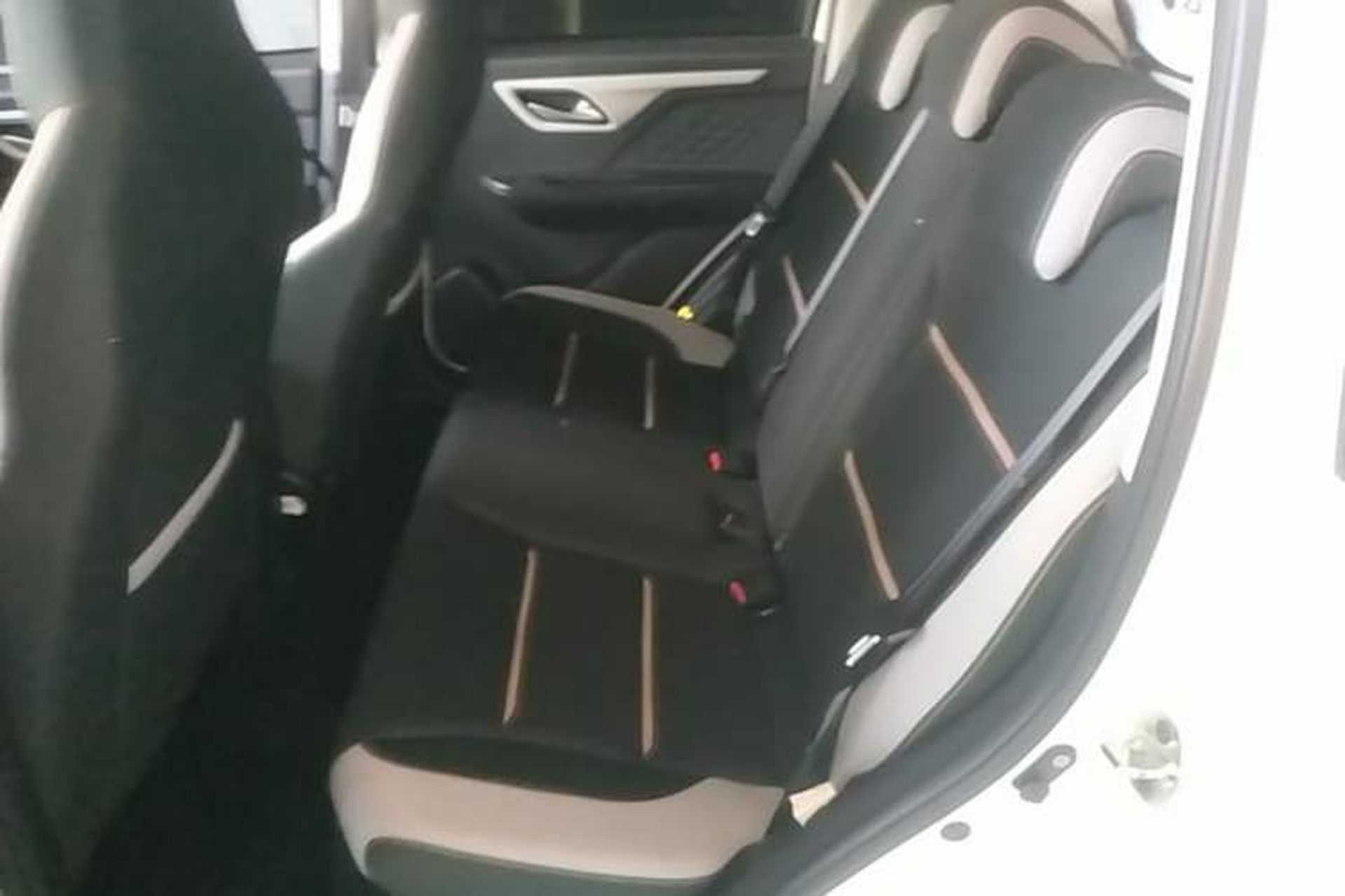Used JAC Yiwei E10X 2024 Charming Edition 301km Lite Left Rear Seat