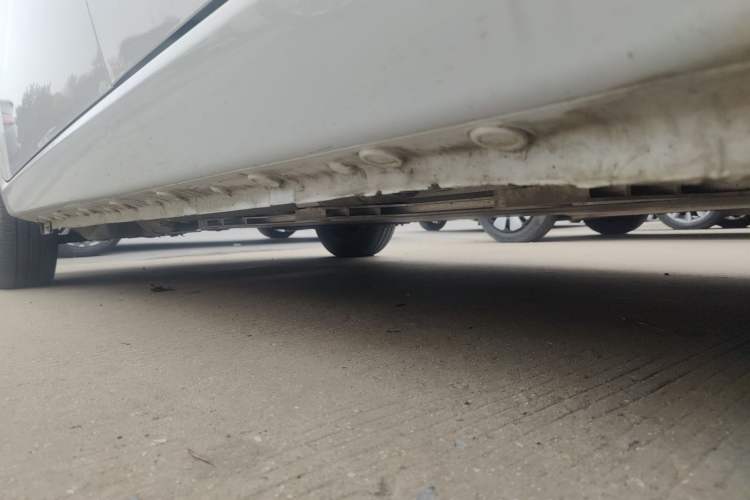 Used JAC Yiwei E10X 2024 Charming Edition 301km Lite Left Side Sill