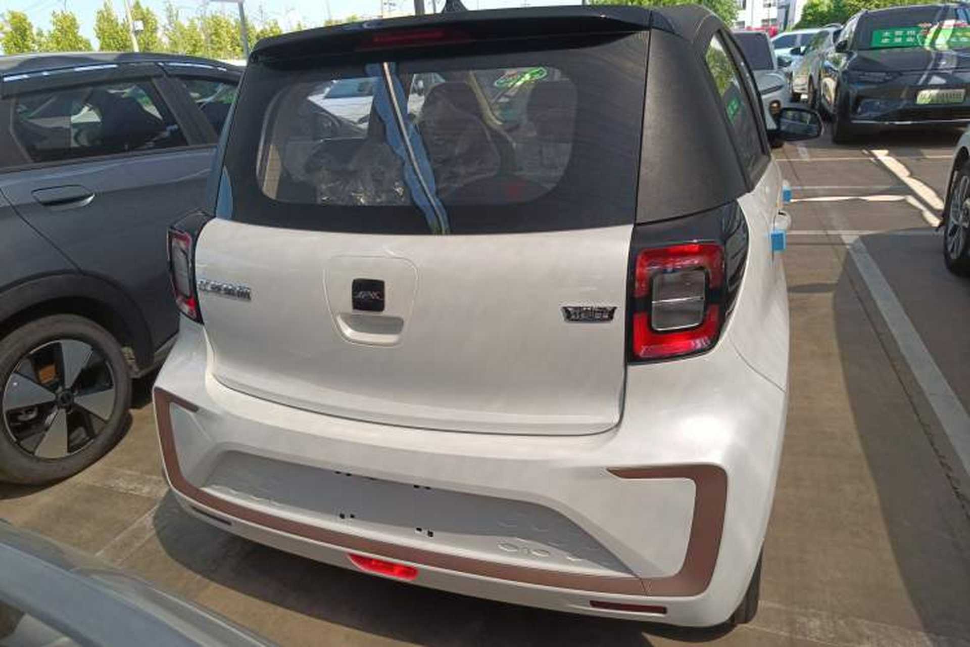 Used JAC Yiwei E10X 2024 Charming Edition 301km Lite Rear