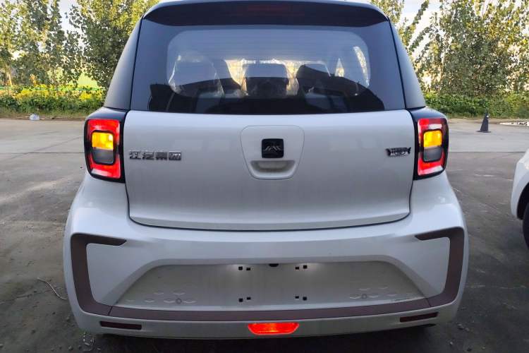 Used JAC Yiwei E10X 2024 Charming Edition 301km Lite Rear