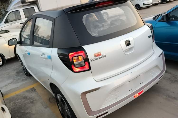 Used JAC Yiwei E10X 2024 Charming Edition 301km Lite Rear Left 45 Deg
