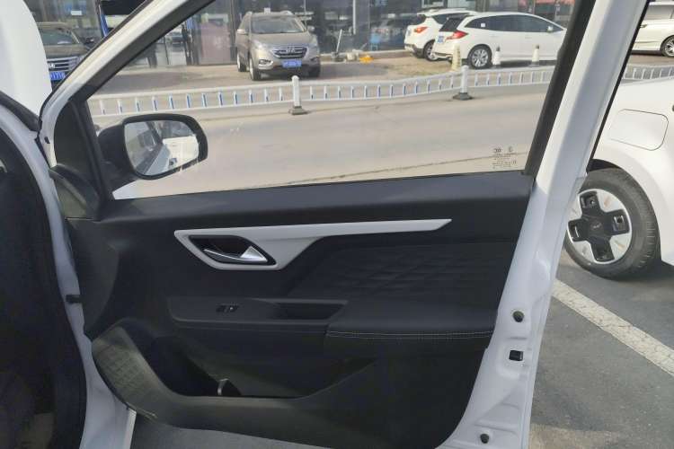 Used JAC Yiwei E10X 2024 Charming Edition 301km Lite Right Front Door Interior