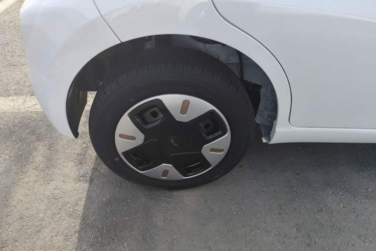 Used JAC Yiwei E10X 2024 Charming Edition 301km Lite Right Rear Wheel Hub