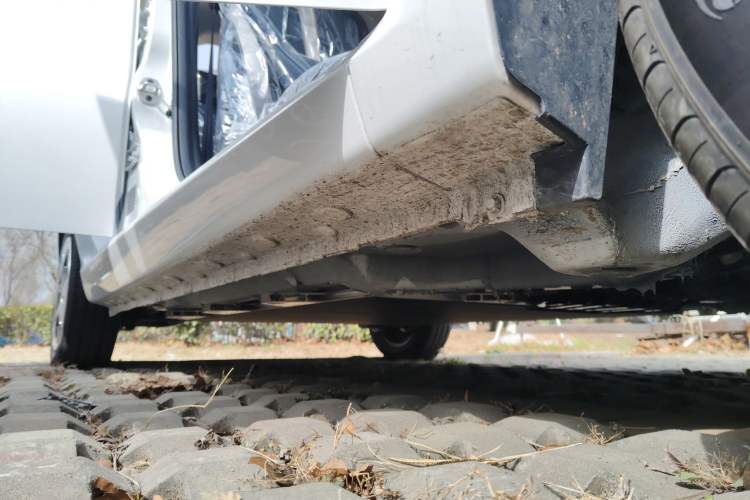 Used JAC Yiwei E10X 2024 Charming Edition 301km Lite Right Side Sill