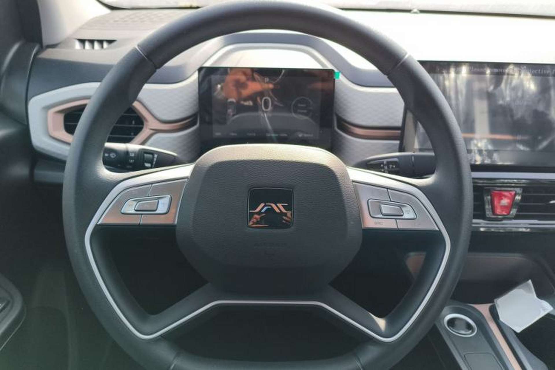 Used JAC Yiwei E10X 2024 Charming Edition 301km Air Steering Wheel