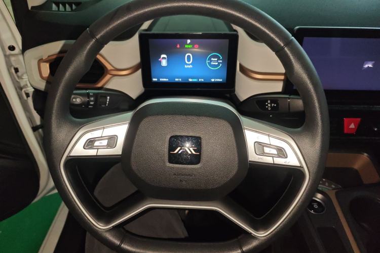 Used JAC Yiwei E10X 2024 Charming Edition 301km Lite Steering Wheel