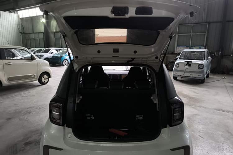 Used JAC Yiwei E10X 2024 Charming Edition 301km Lite Trunk