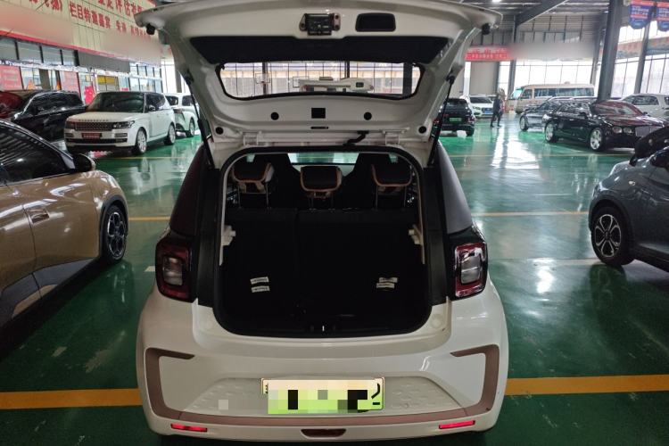 Used JAC Yiwei E10X 2024 Charming Edition 301km Lite Trunk