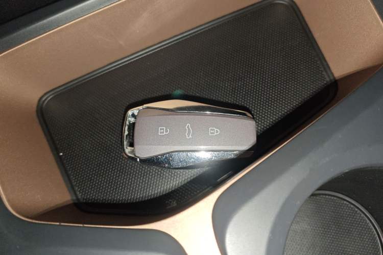 Used JAC Yiwei E10X 2024 Charming Edition 301km Lite Vehicle Key