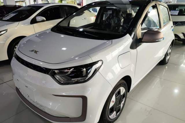 Used JAC Yiwei E10X 2024 Charming Edition 301km Lite