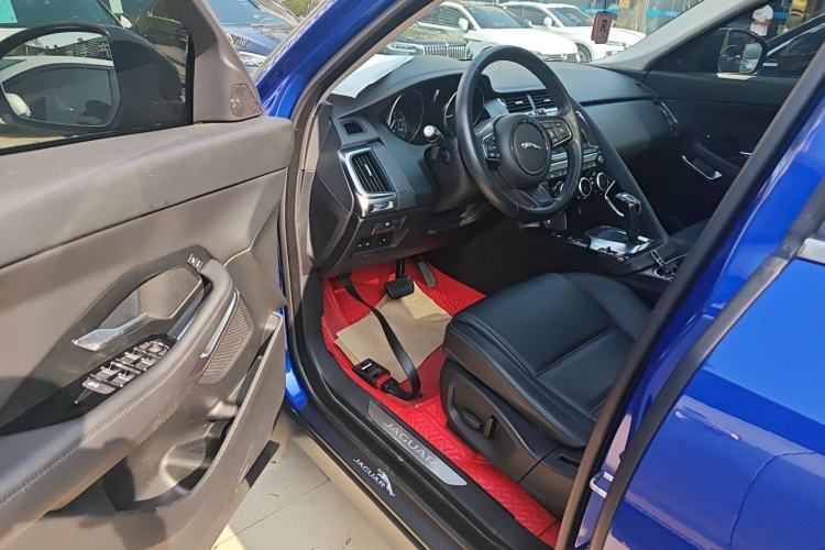 Used Jaguar E-PACE 2018 P200 S China VI Driver Seat