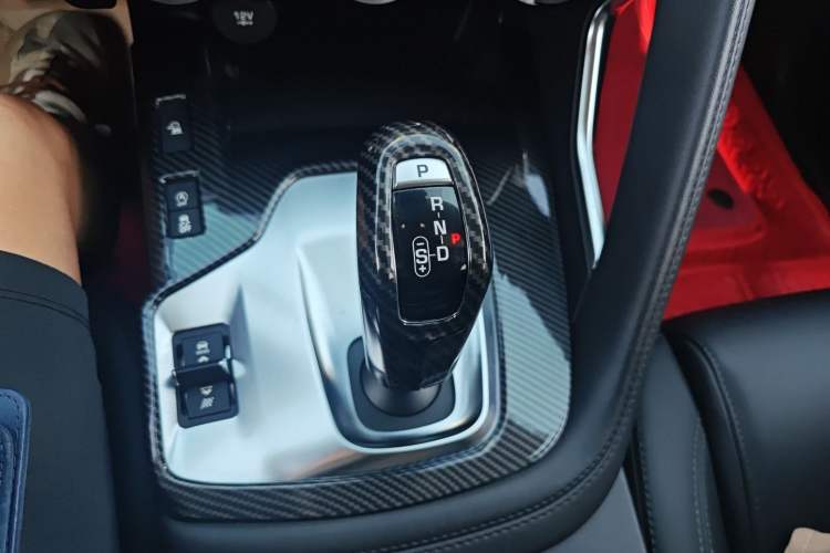Used Jaguar E-PACE 2018 P200 S China VI Gear Lever