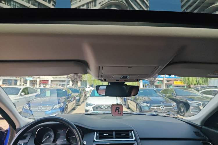 Used Jaguar E-PACE 2018 P200 S China VI Headliner
