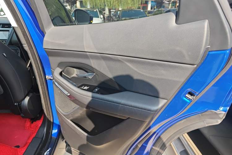 Used Jaguar E-PACE 2018 P200 S China VI Right Rear Door Interior