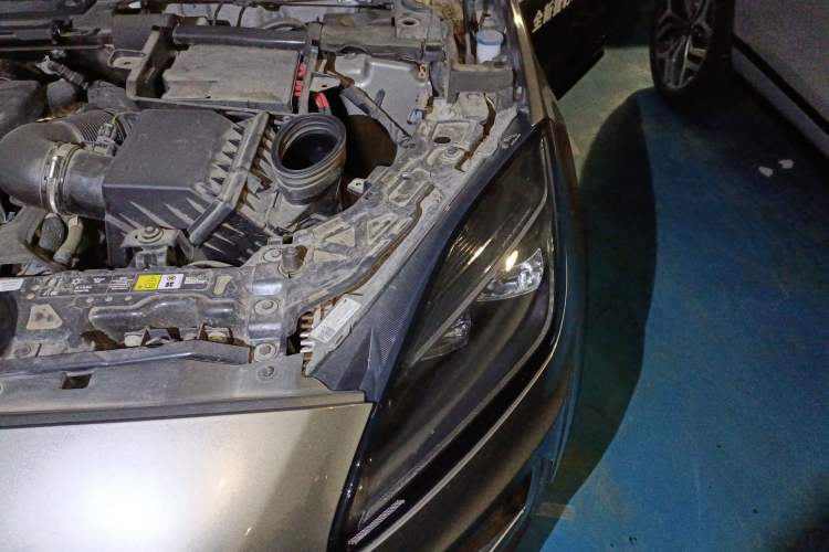 Used Jaguar E-PACE 2024 All-New R-DYNAMIC S Sport Edition Engine Bay Left