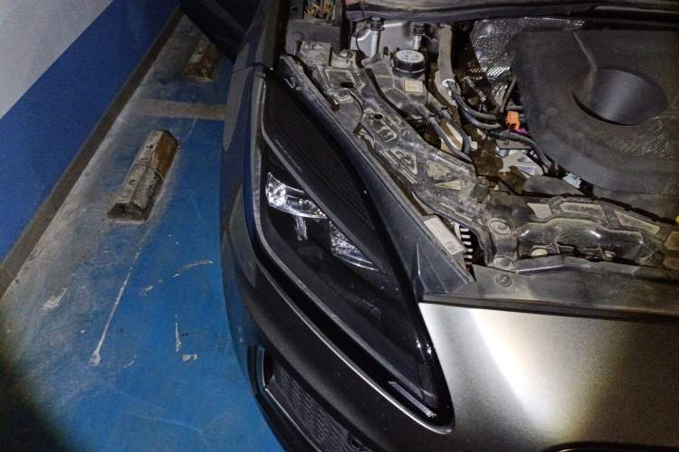 Used Jaguar E-PACE 2024 All-New R-DYNAMIC S Sport Edition Engine Bay Right