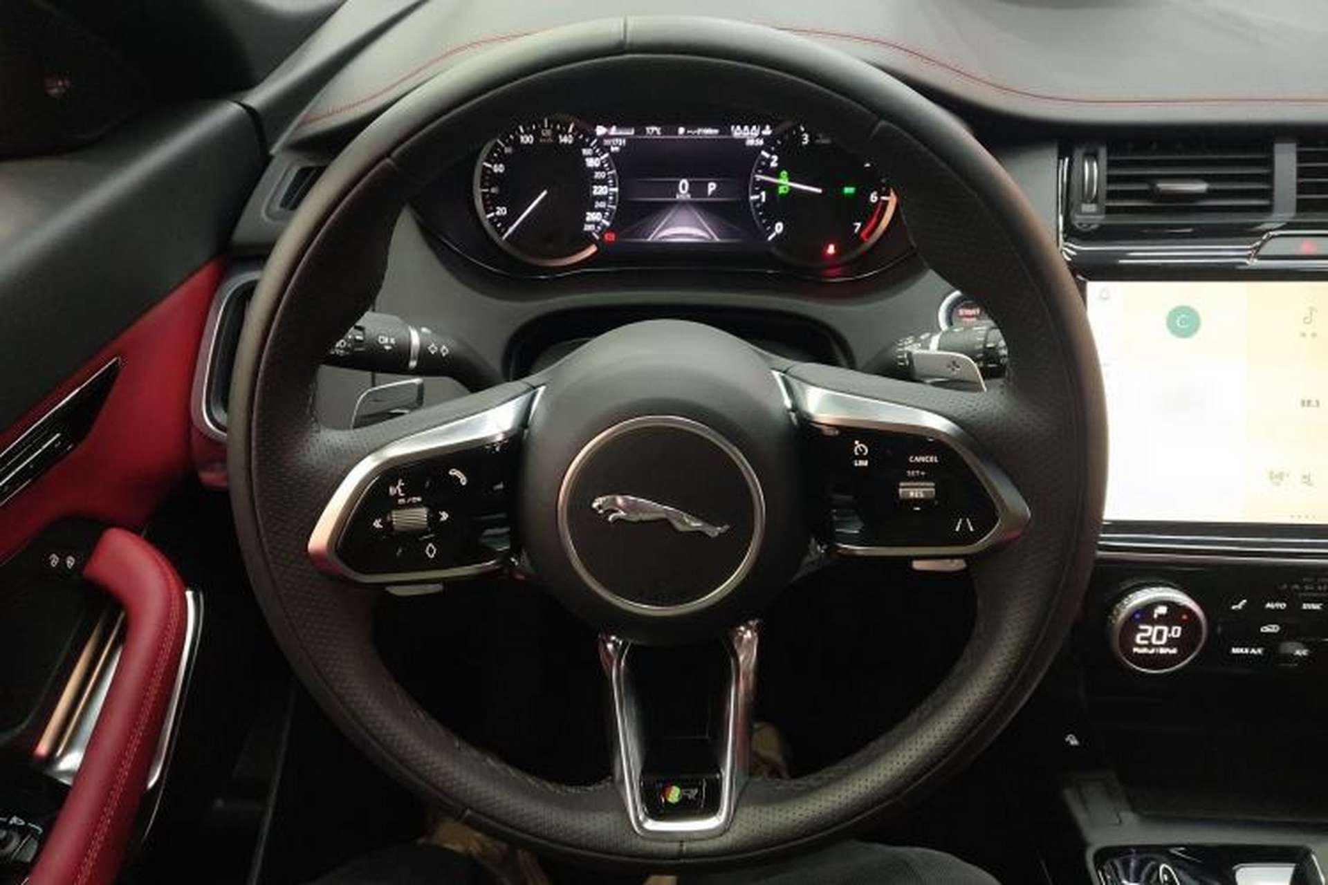 Used Jaguar E-PACE 2024 Youth Sports Edition R-DYNAMIC Steering Wheel