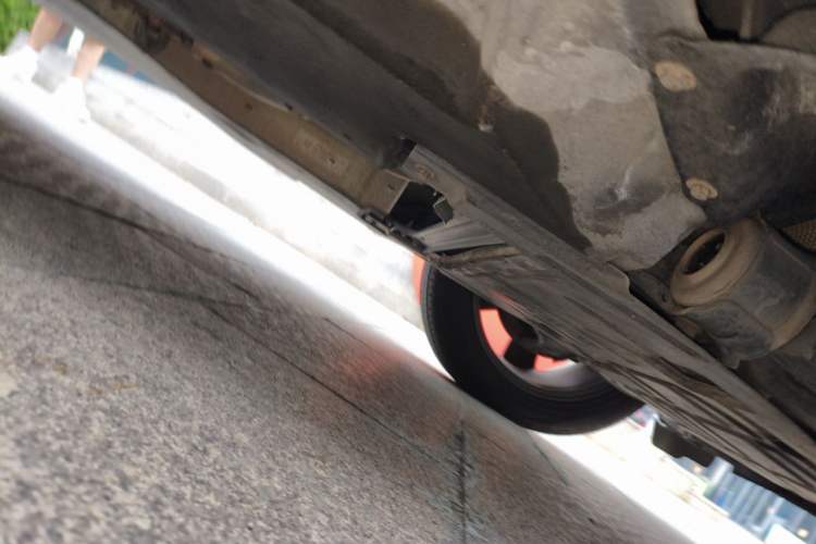 Used Jaguar E-PACE 2018 P200 S China VI Chassis Front Right