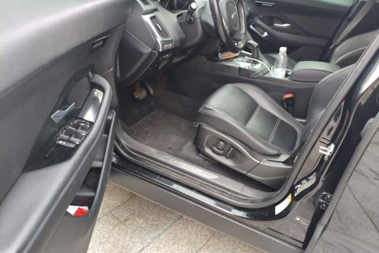 Used Jaguar E-PACE 2018 P200 S China VI Driver Seat