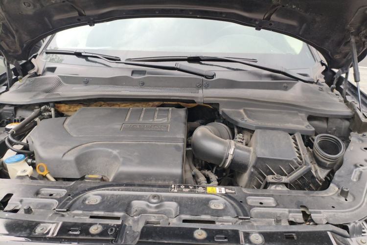 Used Jaguar E-PACE 2018 P200 S China VI Engine Bay