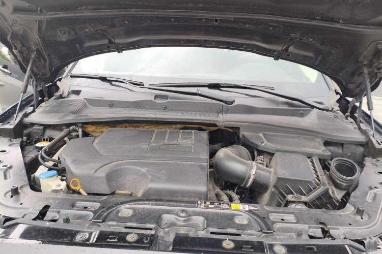 Used Jaguar E-PACE 2018 P200 S China VI Engine Bay Left