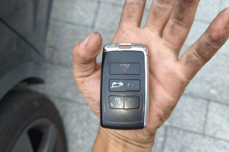 Used Jaguar E-PACE 2018 P200 S China VI Vehicle Key