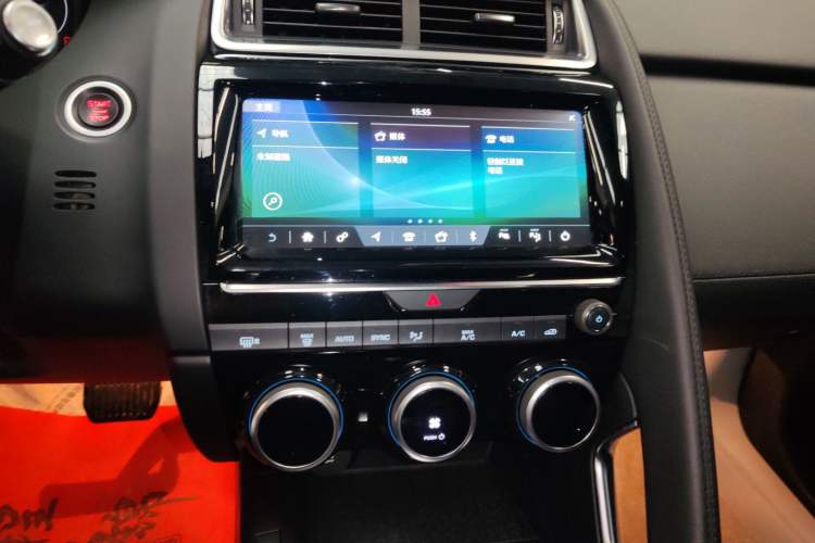 Used Jaguar E-PACE 2018 P250 S China VI Audio And AC Panel