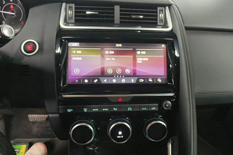 Used Jaguar E-PACE 2018 P250 S China VI Audio And AC Panel