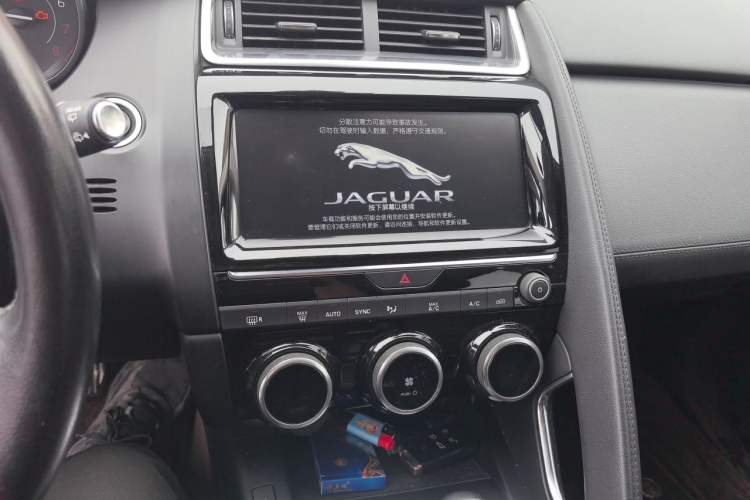 Used Jaguar E-PACE 2018 P250 S China VI Audio And AC Panel