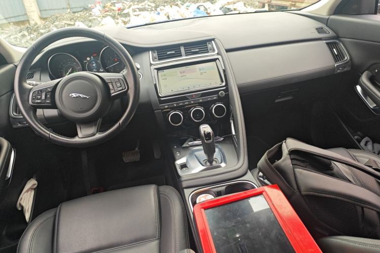 Used Jaguar E-PACE 2018 P250 S China VI Center Console