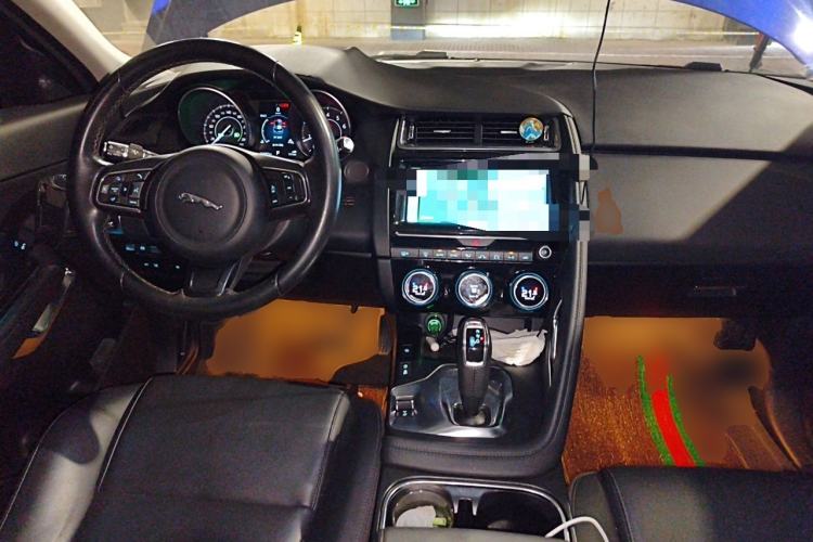 Used Jaguar E-PACE 2018 P200 China V Standard Center Console