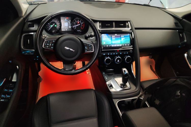 Used Jaguar E-PACE 2018 P250 S China VI Center Console