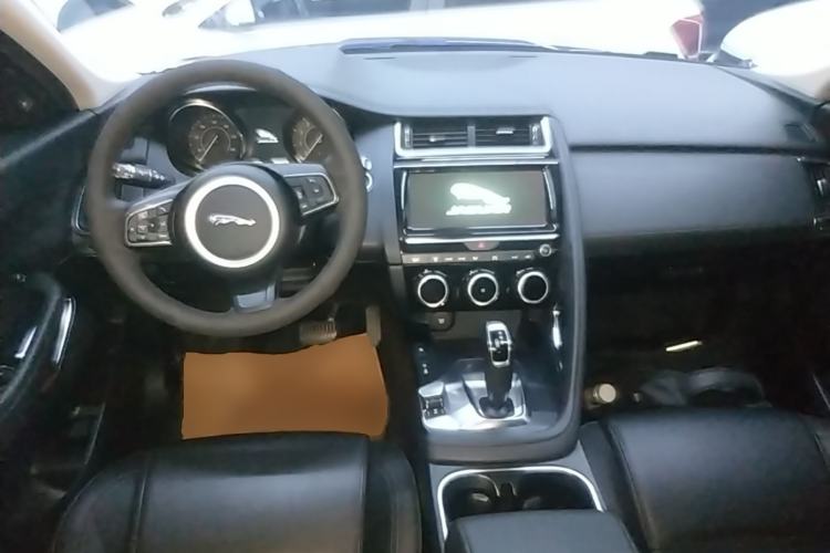 Used Jaguar E-PACE 2018 P250 S China VI Center Console