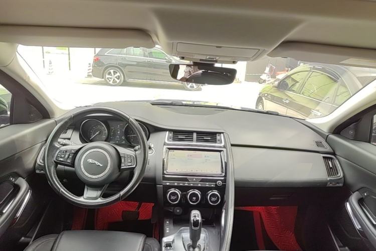 Used Jaguar E-PACE 2018 P200 S China VI Center Console