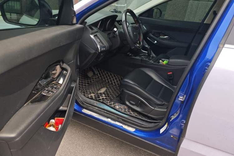 Used Jaguar E-PACE 2018 P250 S China VI Driver Seat