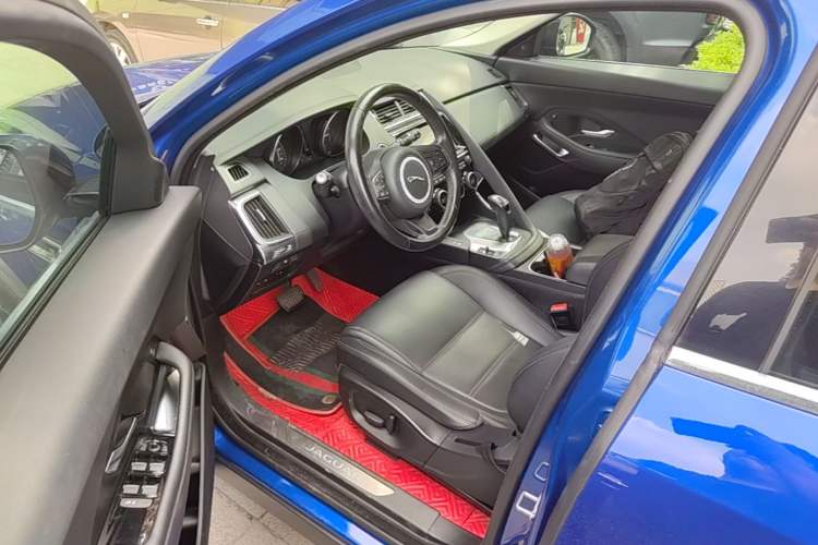 Used Jaguar E-PACE 2018 P200 S China VI Driver Seat