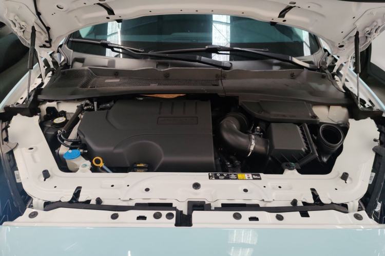Used Jaguar E-PACE 2018 P250 S China VI Engine Bay