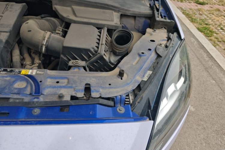 Used Jaguar E-PACE 2018 P250 S China VI Engine Bay Left