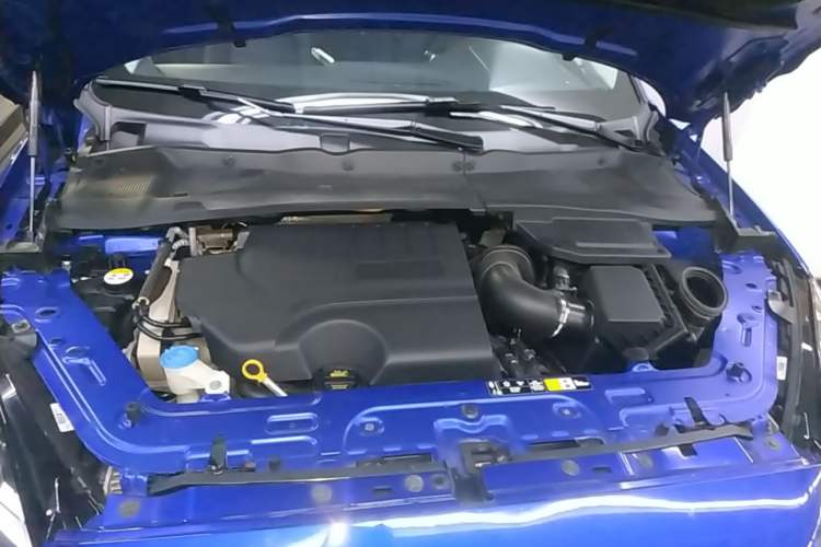 Used Jaguar E-PACE 2018 P250 S China VI Engine Bay