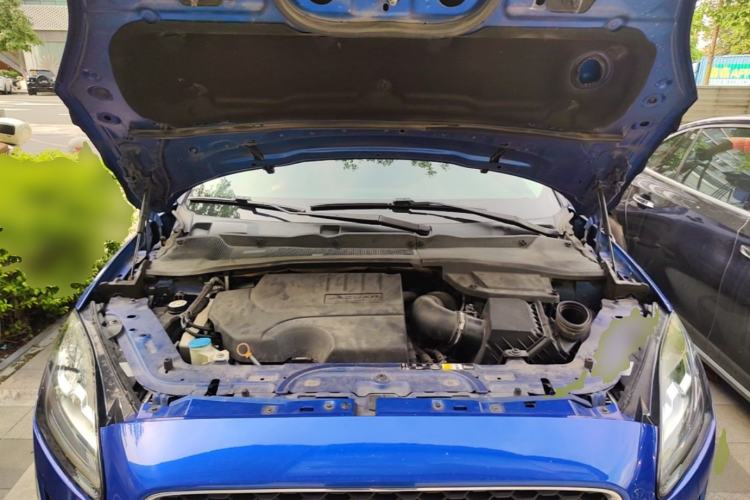 Used Jaguar E-PACE 2018 P200 S China VI Engine Bay