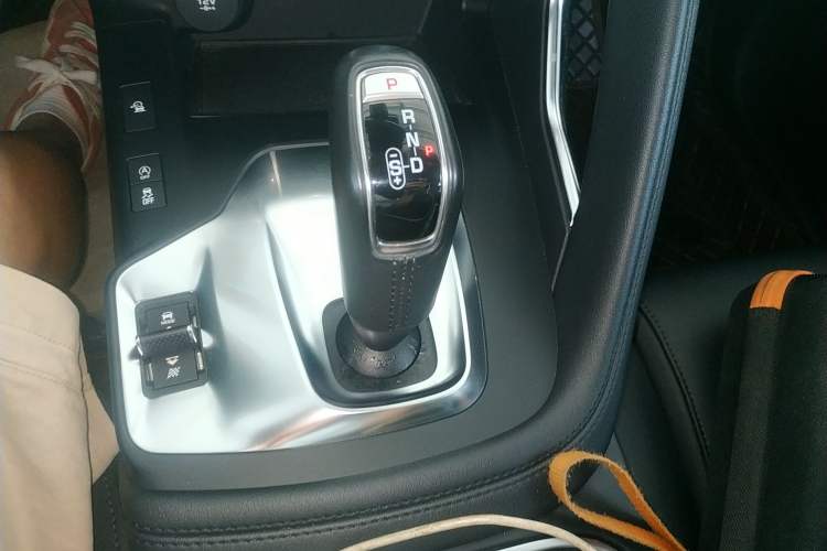 Used Jaguar E-PACE 2018 P200 China V Standard Gear Lever