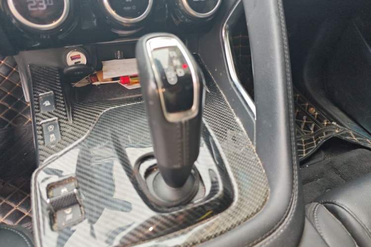 Used Jaguar E-PACE 2018 P250 S China VI Gear Lever