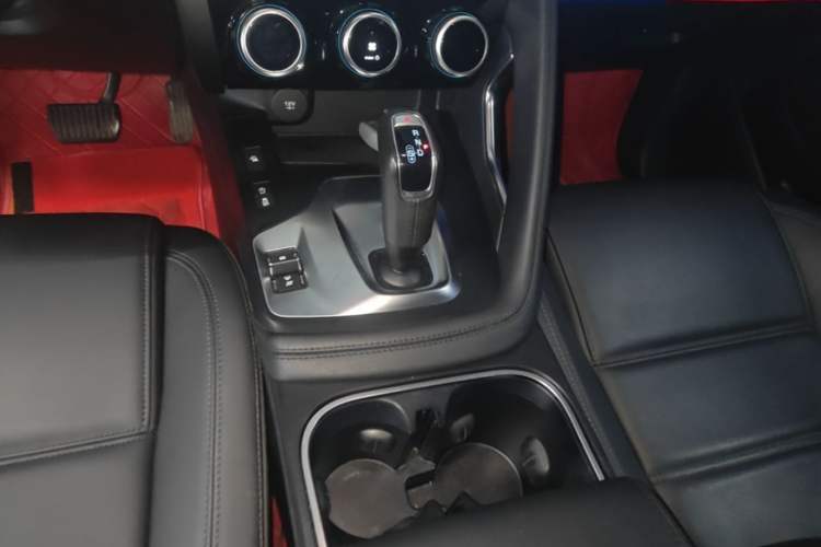 Used Jaguar E-PACE 2018 P200 S China VI Gear Lever