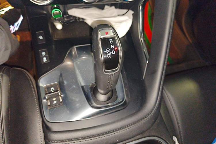 Used Jaguar E-PACE 2018 P200 China V Standard Gear Lever