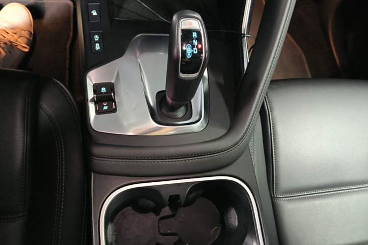 Used Jaguar E-PACE 2018 P250 S China VI Gear Lever
