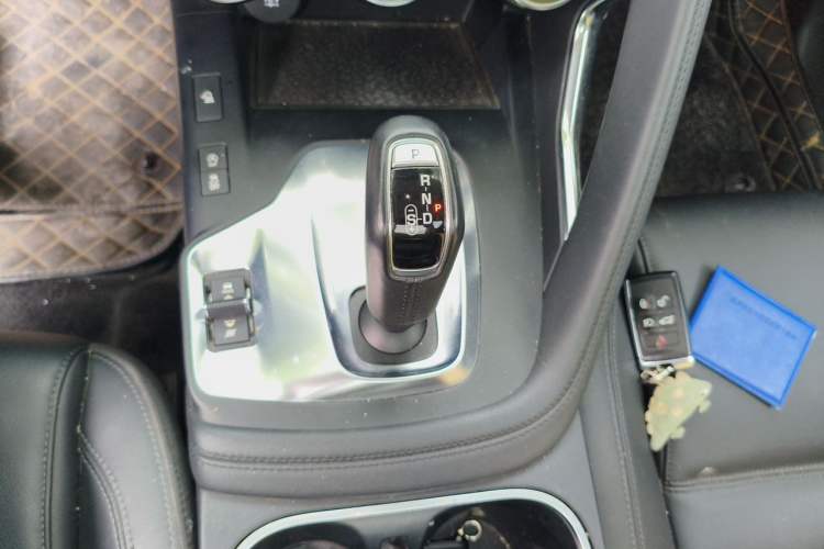 Used Jaguar E-PACE 2018 P200 S China V-standard Gear Lever