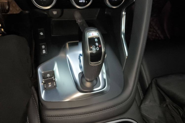 Used Jaguar E-PACE 2018 P200 S China VI Gear Lever