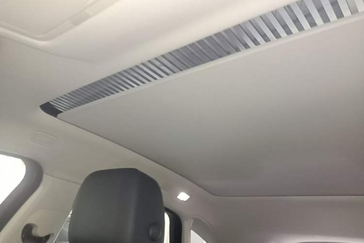 Used Jaguar E-PACE 2018 P200 S China VI Headliner