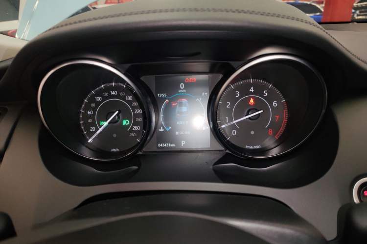 Used Jaguar E-PACE 2018 P250 S China VI Instrument Cluster